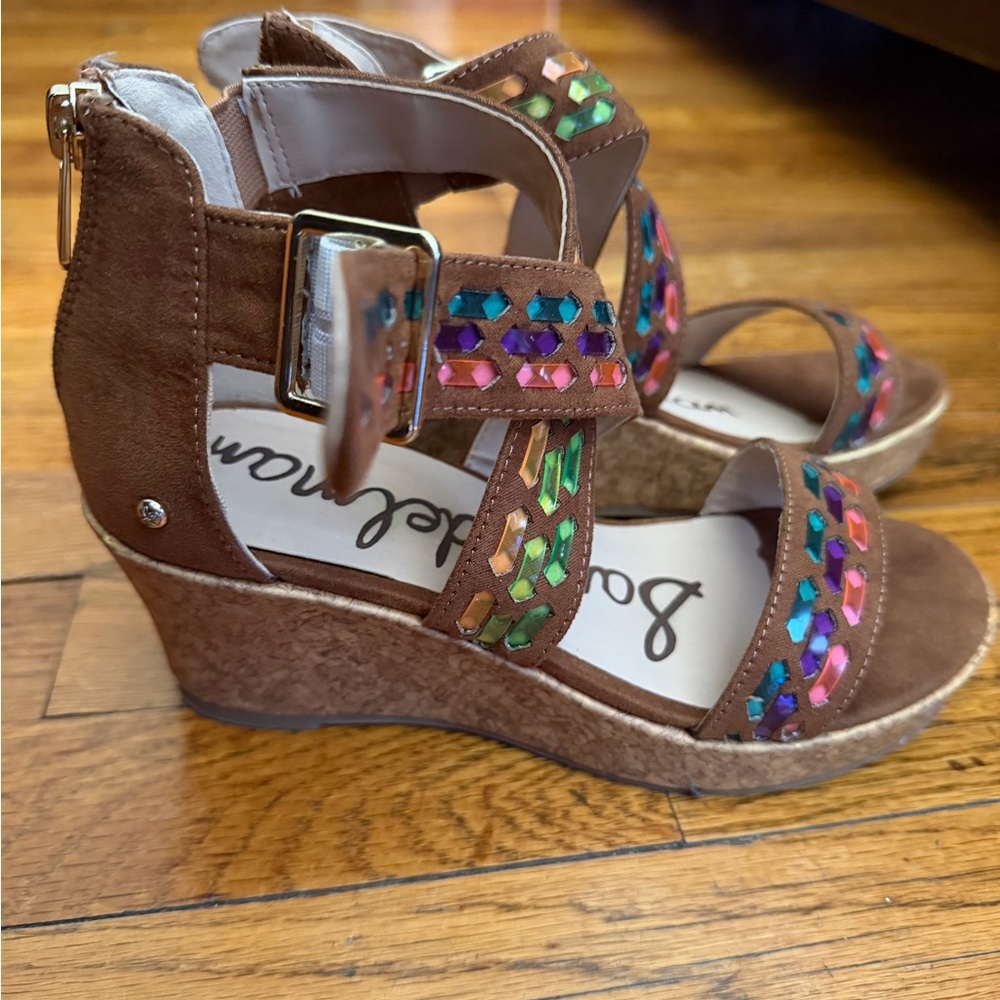 BAMBOO Brown Wedges with Colorful Accents